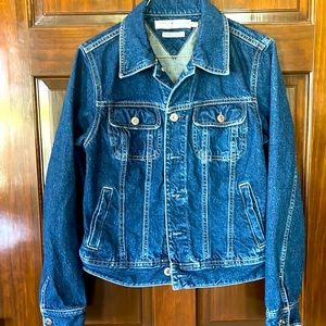Tommy Filfiger denim jacket, size medium
